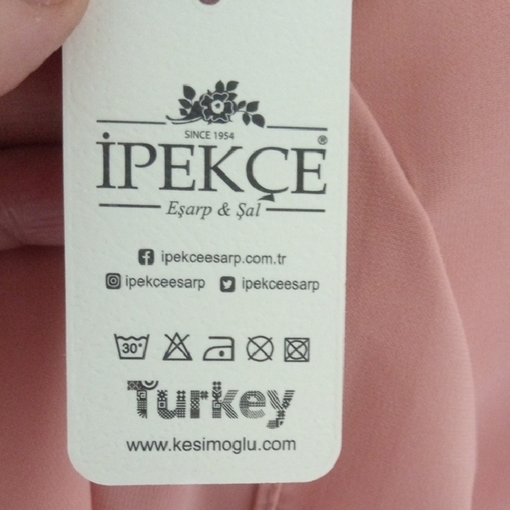 IPEKCE  Shawl - Picture 3 of 4